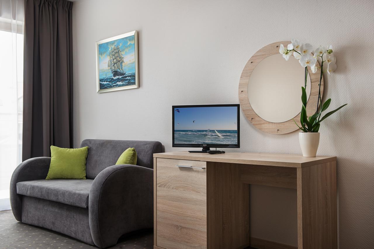 Hotel Szafir Jastrzębia Góra Eksteriør billede